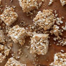 CRUNCHIS DE ARROZ Y CACAHUETE: CRUNCHIS DE ARROZ Y CACAHUETE: