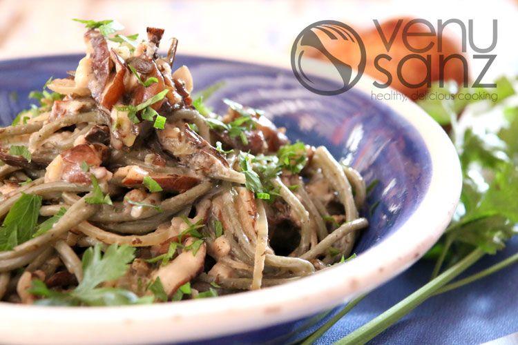 espaguetis-de-algas-con-setas