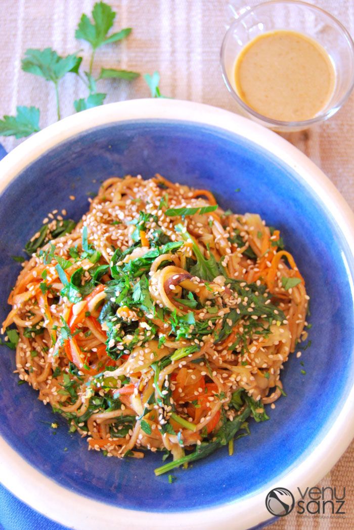 Soba-con-salsa-de-cacahuete