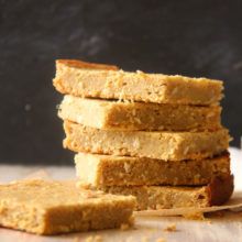 bizcocho con maiz cocido