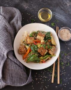 Tofu agridulce con verduritas